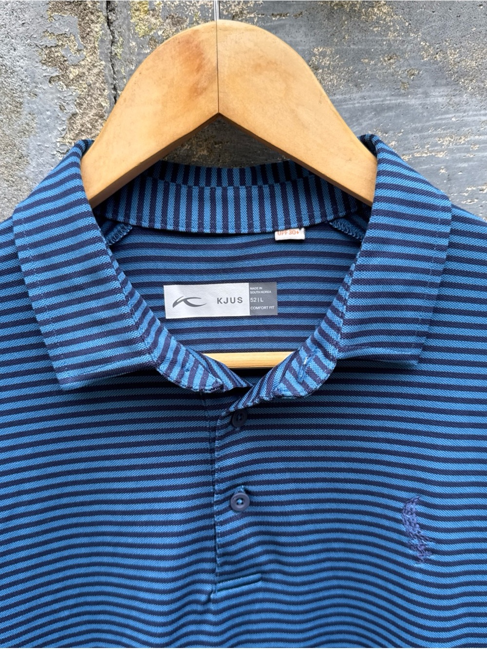 KJUS Golf Polo Shirt Men 52 Large Blue Striped Soren Long Island Vineyards Club